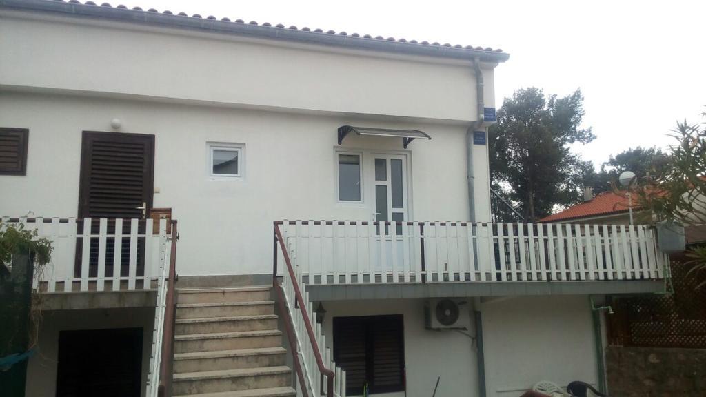 Apartment Ivana Krk Town Exterior foto